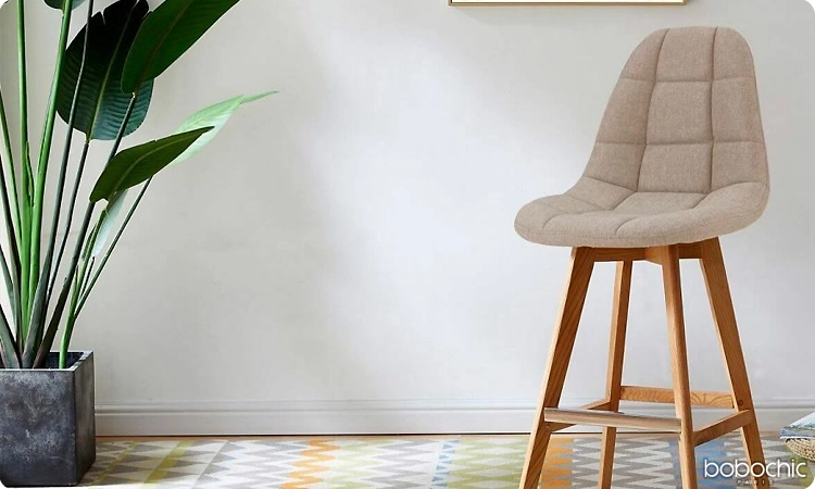 Le tabouret confortable peut apporter une touche unique à votre intérieur
