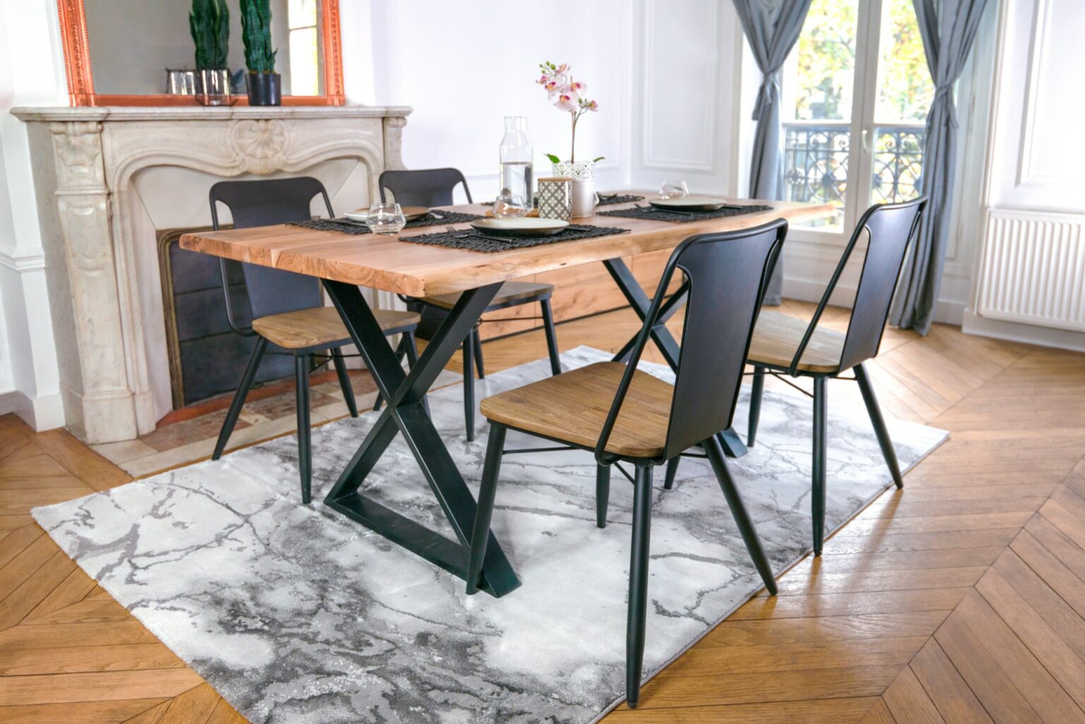 Choisir une chaise pour aller avec une table industrielle Blog