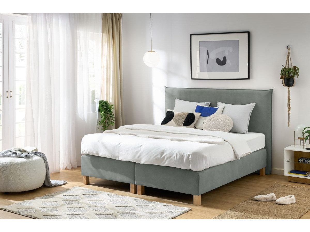 chambre design moderne chic lit bleu clair dormir