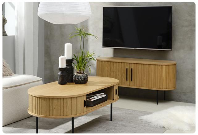 Où installer un meuble TV dans un petit salon ?