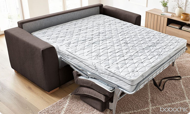En quelques secondes, transformez le canapé lit AUGUSTIN en un couchage quotidien de grand confort ! 