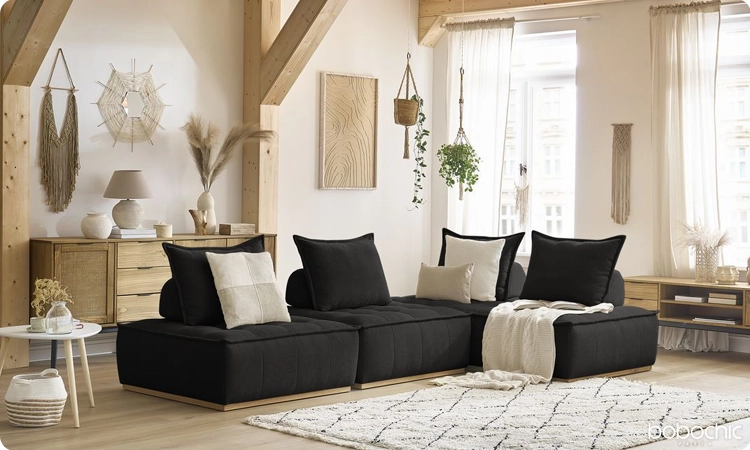 Quelle couleur associer avec un canapé noir : le beige apporte de la chaleur et de la douceur à votre déco