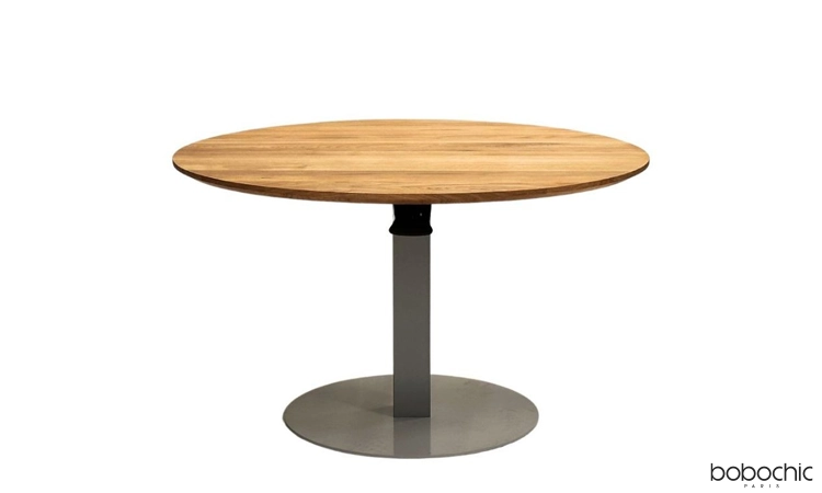 La table basse ronde en bois vous offre un mélange de beauté & de praticité !