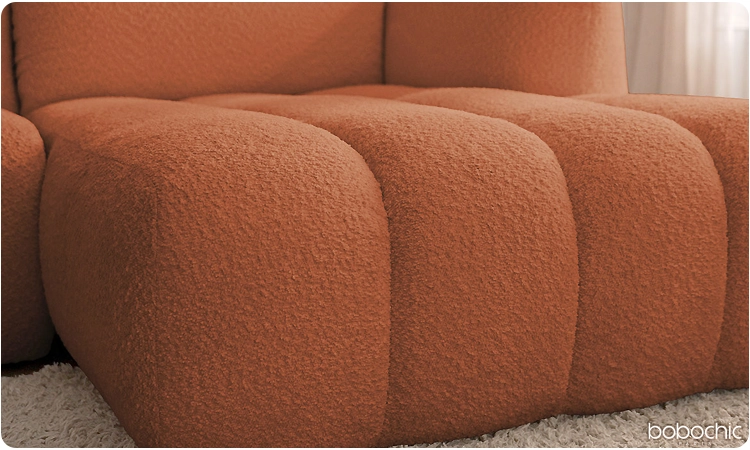 Créez-vous un salon douillet et chaleureux avec un canapé en tissu bouclette