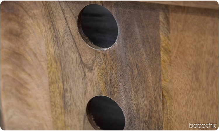 Les passes-câbles, un atout précieux pour garder un espace TV bien organisé